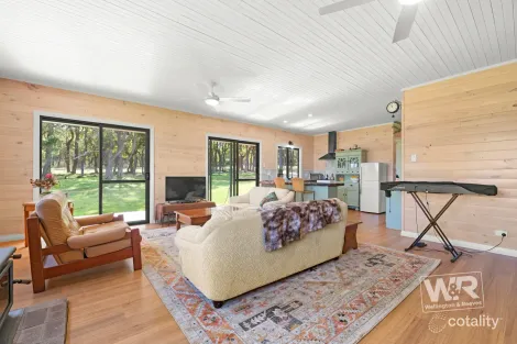 Property photo of 4 Rainbird Rise Mount Barker WA 6324