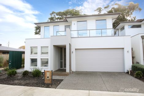 Property photo of 11 Augusta Crescent Frankston VIC 3199