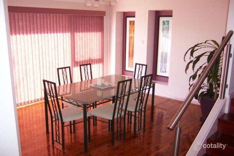 Property photo of 16 Belltrees Close Glen Alpine NSW 2560
