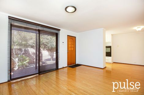 Property photo of 4/4 Birdwood Avenue Como WA 6152