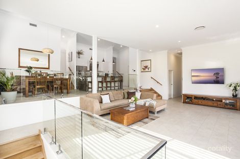 Property photo of 29 William Davies Drive Figtree NSW 2525