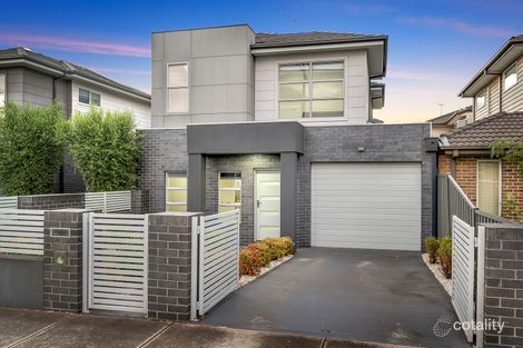 Property photo of 2/21 Watt Avenue Oak Park VIC 3046