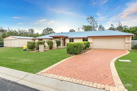 9 Inverpine Ct, Petrie, QLD 4502