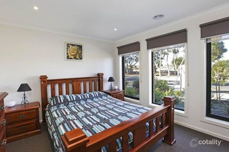 Property photo of 45 Grassland Grove Leopold VIC 3224