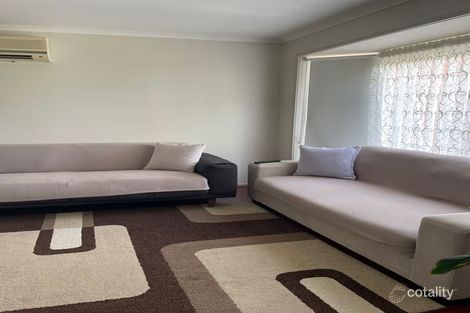 Property photo of 7 Rostron Way Roxburgh Park VIC 3064