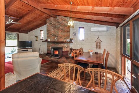 Property photo of 16 Shakespere Street Heathcote VIC 3523