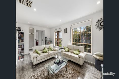 Property photo of 1 Lithgow Court Redwood Park SA 5097