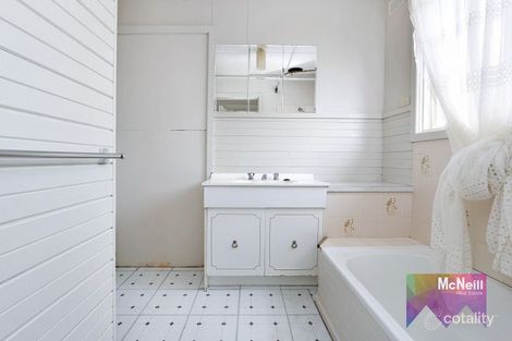 Property photo of 135 Sixth Avenue Rosebud VIC 3939