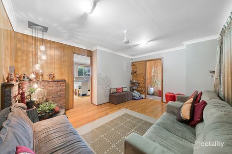 Property photo of 8 Jinkins Place Ambarvale NSW 2560