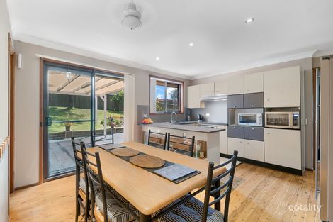 Property photo of 8 Jinkins Place Ambarvale NSW 2560