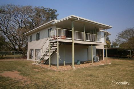 110 North Station Rd, North Booval, QLD 4304