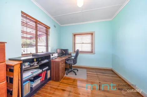 Property photo of 12 Jay Avenue Belfield NSW 2191
