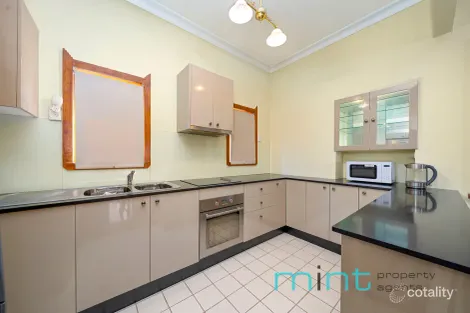 Property photo of 12 Jay Avenue Belfield NSW 2191