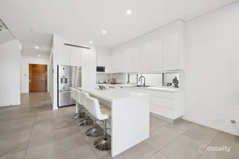 Property photo of 12A Parkview Avenue Picnic Point NSW 2213