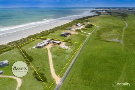 17 Ocean View Dr W, Narrawong, VIC 3285