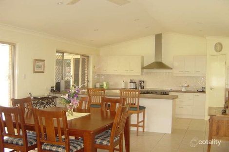 Property photo of 2 Riviera Court Oxley QLD 4075