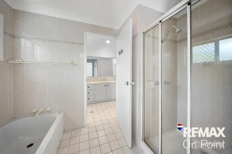 Property photo of 9 Hettwer Court Victoria Point QLD 4165