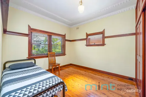 Property photo of 12 Jay Avenue Belfield NSW 2191