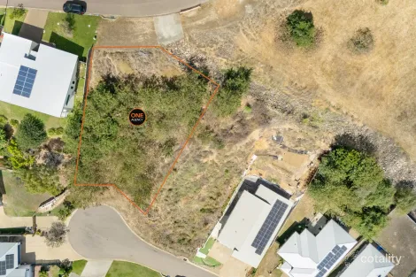 Property photo of 24 Windarra Avenue Douglas QLD 4814