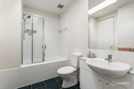 Property photo of 17/20 St Edmonds Road Prahran VIC 3181