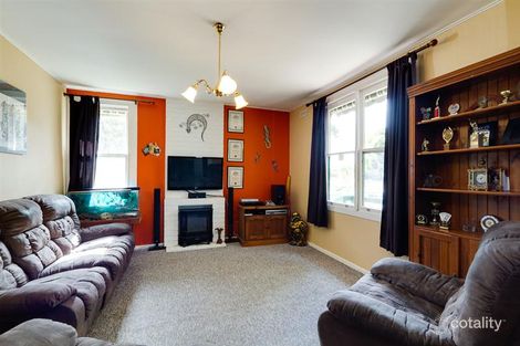 Property photo of 7 Harbrow Grove Seacombe Gardens SA 5047