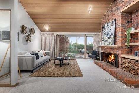 Property photo of 1 Hollyoak Rise Eltham North VIC 3095