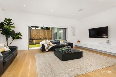 Property photo of 28 Cranwell Avenue Strathmore VIC 3041