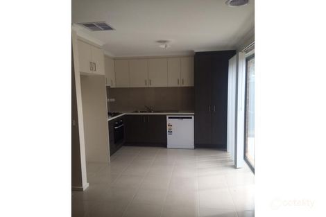 Property photo of 19 Rivergum Court North Bendigo VIC 3550