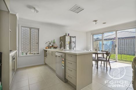 Property photo of 74 Grassbird Drive Point Cook VIC 3030