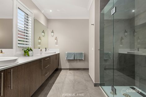 Property photo of 15 Manna Gum Drive Mount Duneed VIC 3217