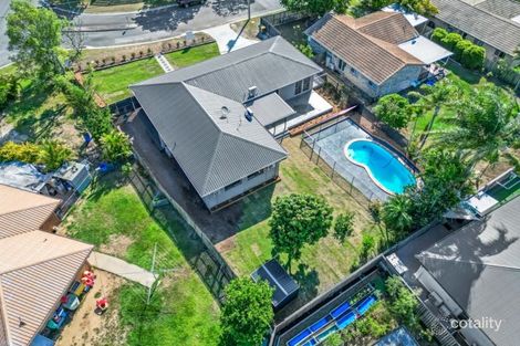 2 Yellowpatch Ave, Clinton, QLD 4680
