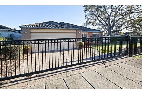 Property photo of 1 Eldershaw Drive Lynbrook VIC 3975