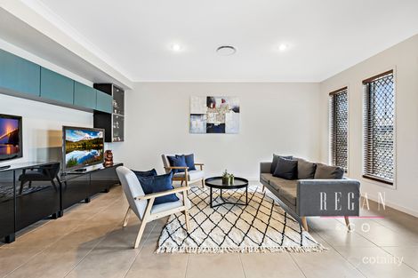 Property photo of 54 Wedgetail Circuit Narangba QLD 4504