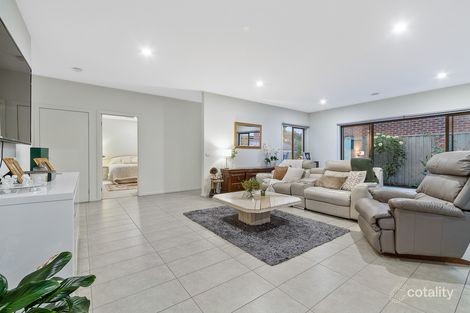 2/5 Claire Ct, Hastings, VIC 3915
