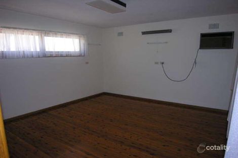 Property photo of 114 Holt Road Taren Point NSW 2229