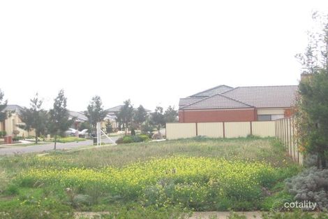 2 Pinewood Cres, Cairnlea, VIC 3023