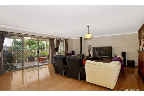 Property photo of 33 Postregna Way Skye VIC 3977