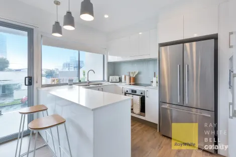 5/18 Lenneberg St, Southport, QLD 4215