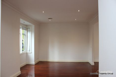 Property photo of 2/102 Bent Street Moonee Ponds VIC 3039