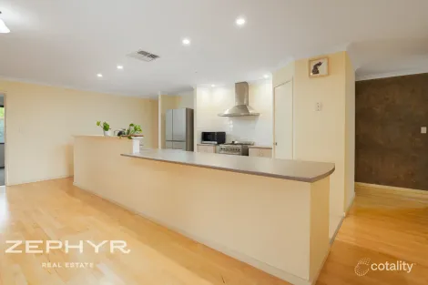 Property photo of 38 Leschenaultia Circle Donnybrook WA 6239
