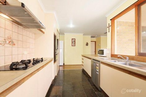 Property photo of 9 Gleneagles Drive Endeavour Hills VIC 3802