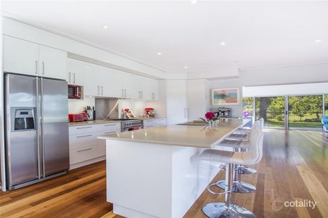 Property photo of 8 The Landing Mossy Point NSW 2537
