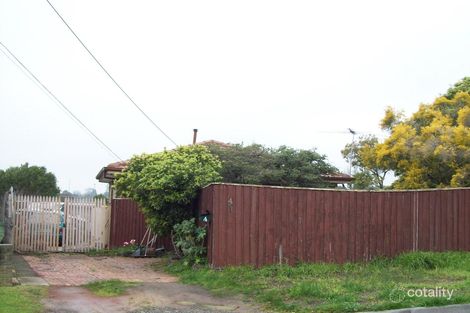 Property photo of 4 Westleigh Crescent Narre Warren VIC 3805