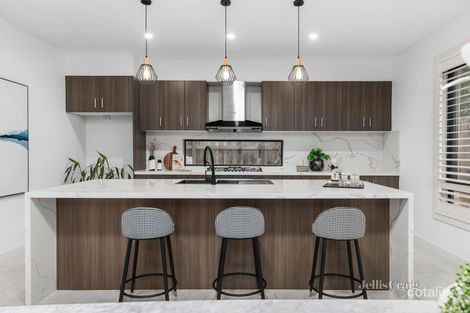 Property photo of 10 Rowallan Court Doncaster East VIC 3109