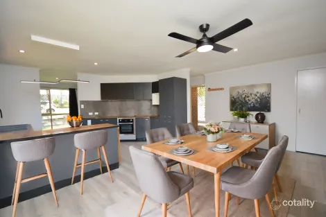 Property photo of 61 Middle Road Hillcrest QLD 4118