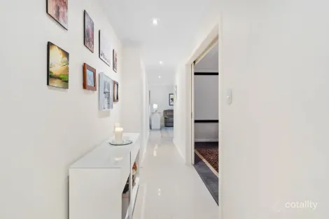 Property photo of 36 Gallinago Corner Harrisdale WA 6112