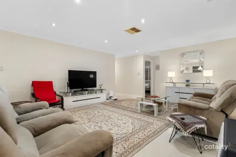 Property photo of 36 Gallinago Corner Harrisdale WA 6112