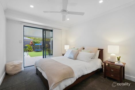 Property photo of 59 Cypress Drive Broadbeach Waters QLD 4218