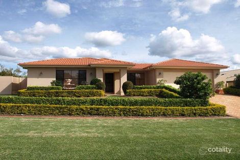 2 Midhurst Ct, Arundel, QLD 4214