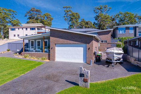17 Mckenzies Cres, Malua Bay, NSW 2536